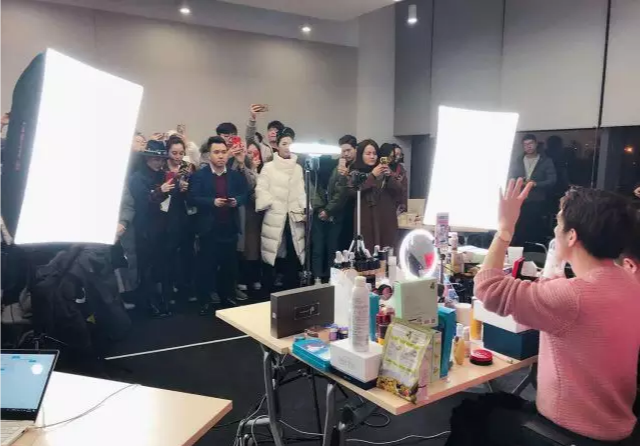 我想要做电商,该怎么入手?电商流程是这样的