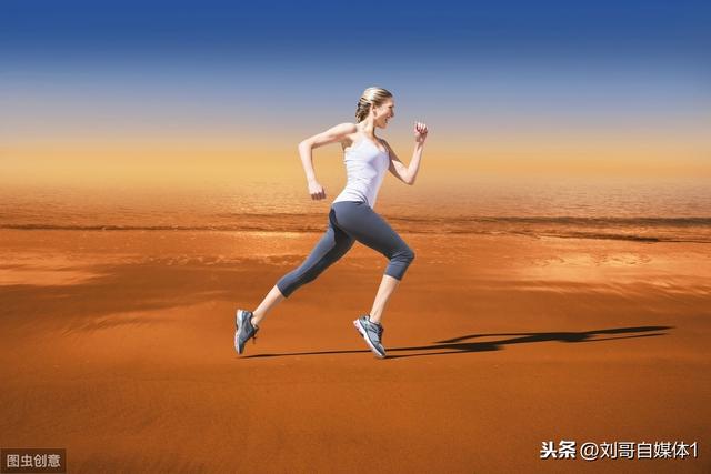 自媒体付费专栏到底怎么赚钱，如何做到月入上万，该怎么来实现