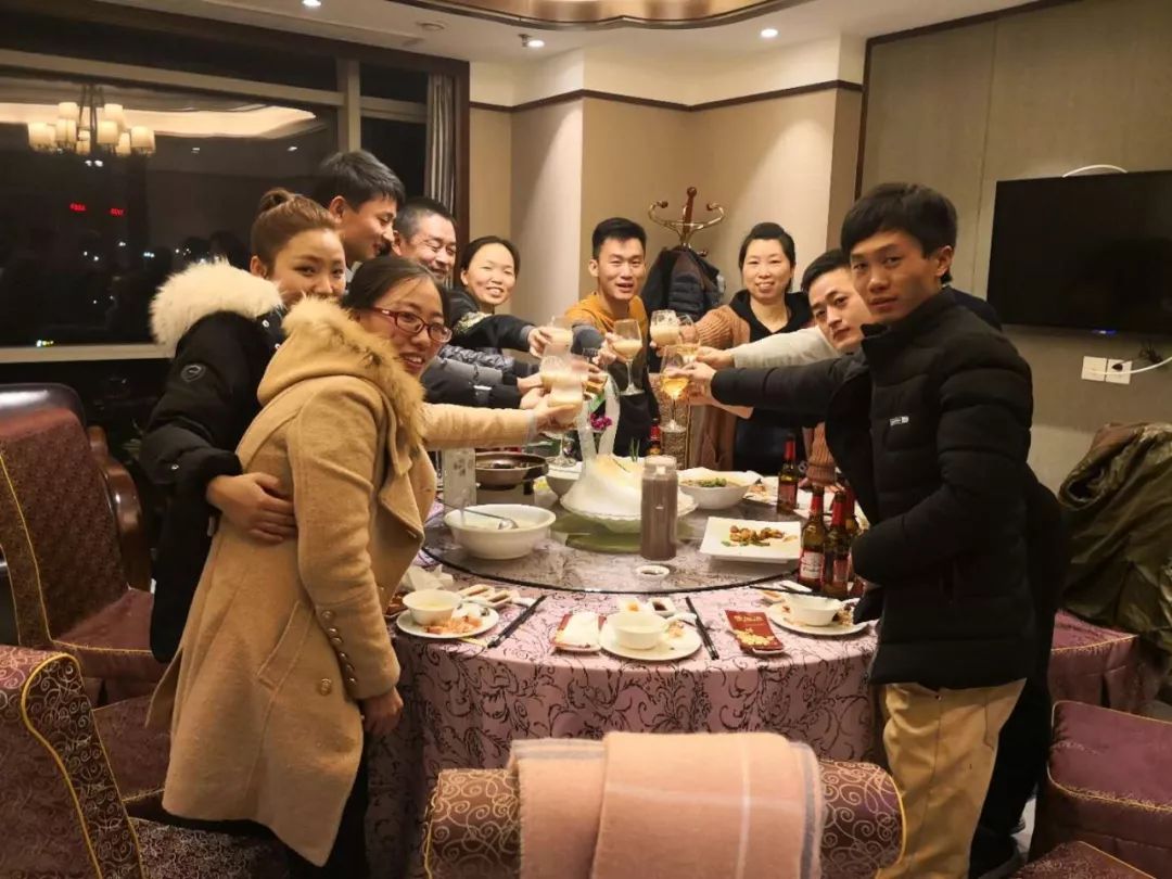 年销售额三千万卖家，通过微信，实现线上布局变现渠道，线下打造品牌知名度