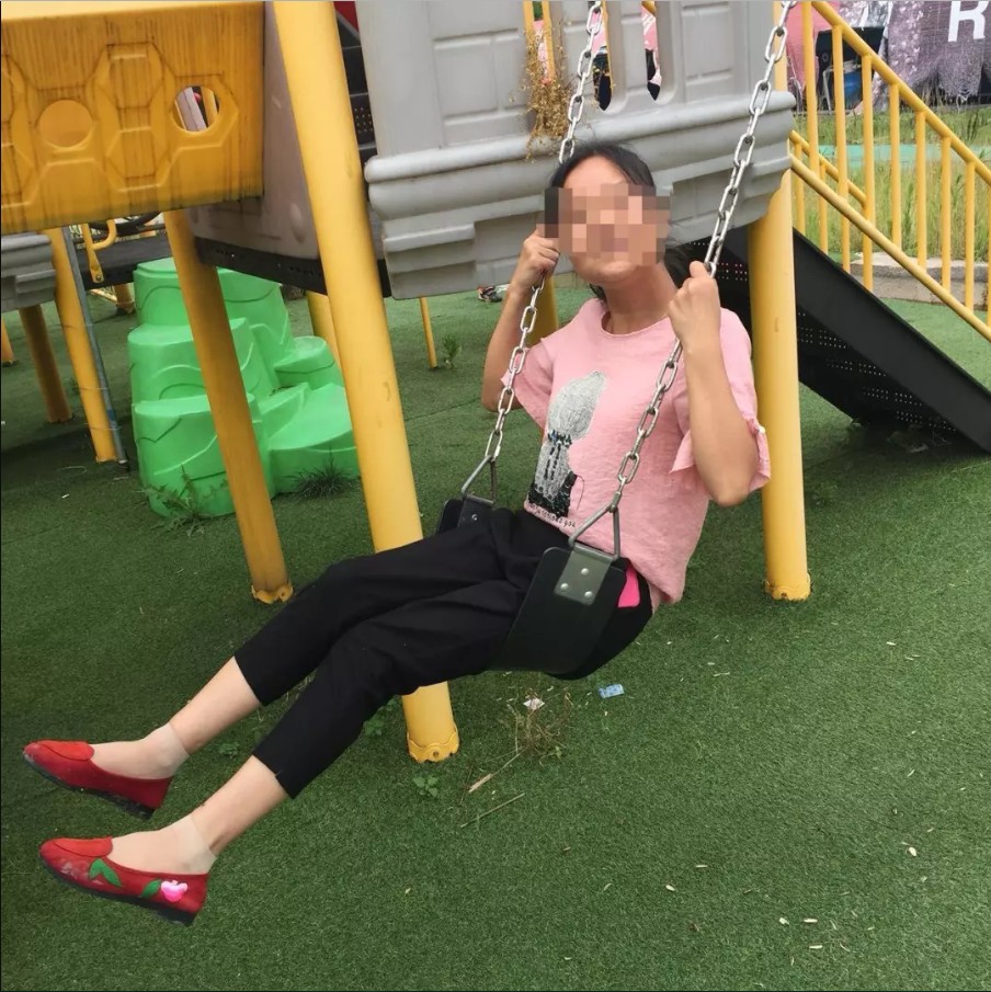 短视频|带着妻子死里逃生之后，他在义乌卖玩具，年销千万