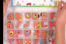 淘宝儿童磁性字母可擦白板