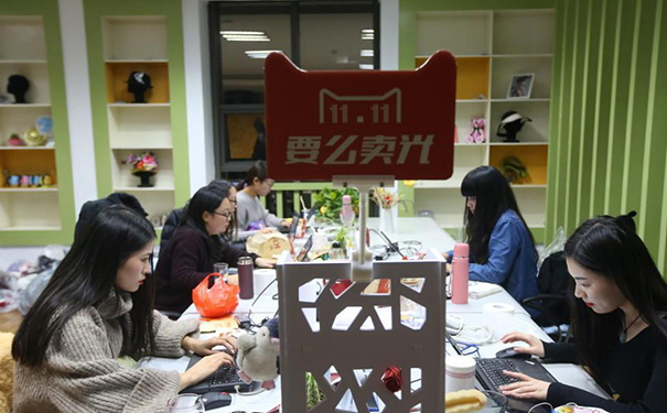 新手开淘宝店很难赚钱?来听听月入20000的卖家是怎么说的