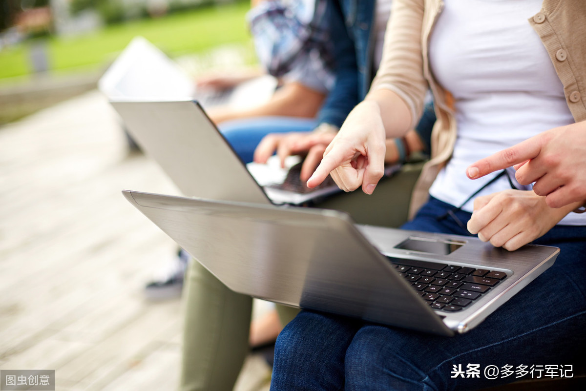 拼多多商家尝试阿里巴巴拿货,可以一件代发,但需要自己手动下单