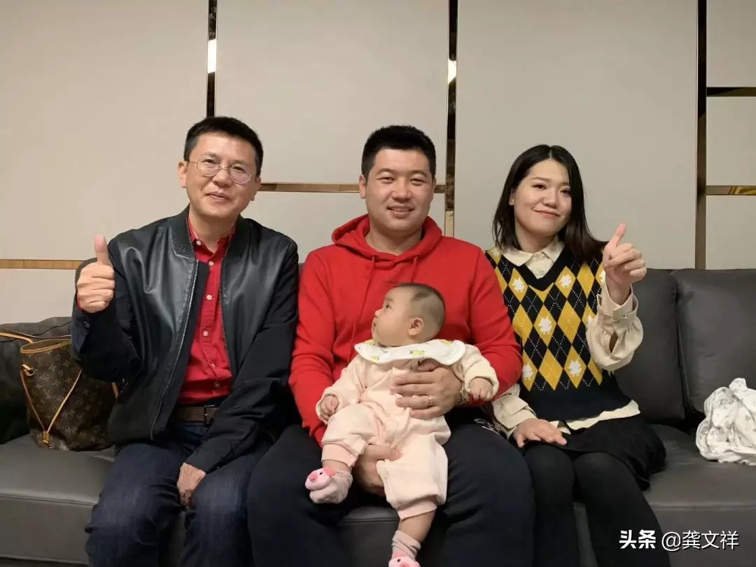 用抖音做微商：1个人做抖音，粉丝3.9万，招了2000个代理
