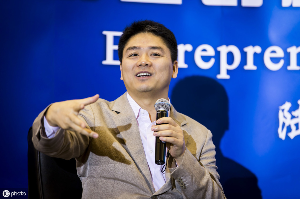 从顺丰快递寄东西多少钱?你会选择其他快递吗?